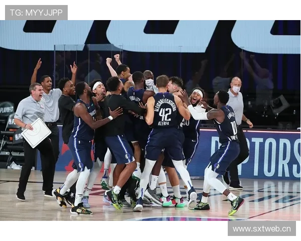 东契奇三双带队击败鹈鹕 勒布朗锡安亮眼